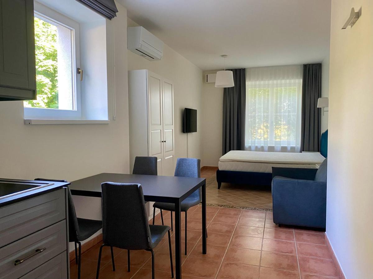 Dvi Nidos Otel Dış mekan fotoğraf